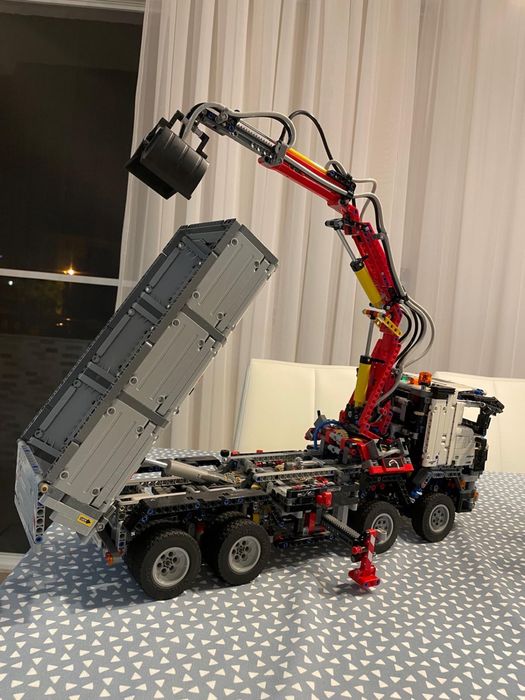 LEGO Technic 42043 Mercedes Arocs 3245