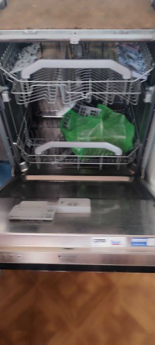 Посудомойка HOTPOINT-Ariston