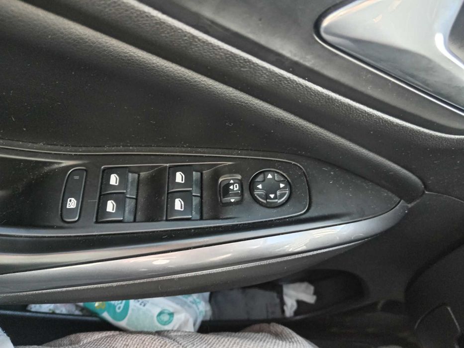 Opel grandland x plug in hybrid 2021 schimb cu 4x4 an similar