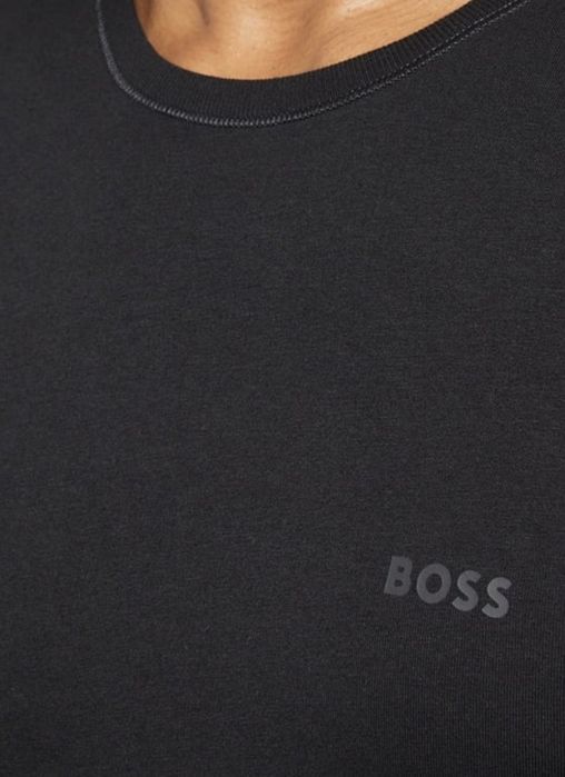 РАЗПРОДАЖБА! Оригинална мъжка тениска Hugo Boss / Размер Л/ 100% памук