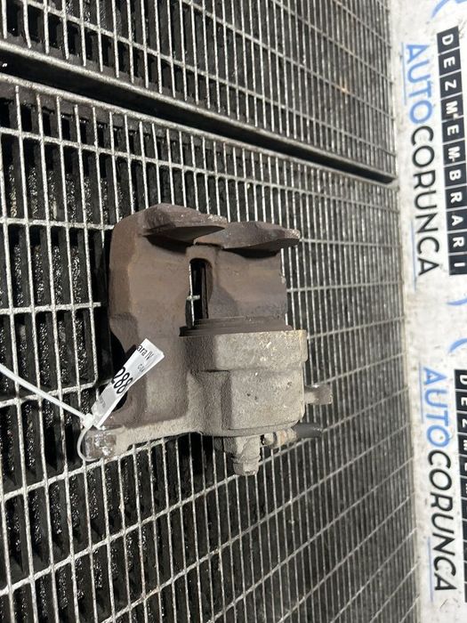 Etrier stanga fata Suzuki Vitara IV 1.6 D 2014 - 2018 Manuala 6 Trepte SUV 4 Usi (1288)