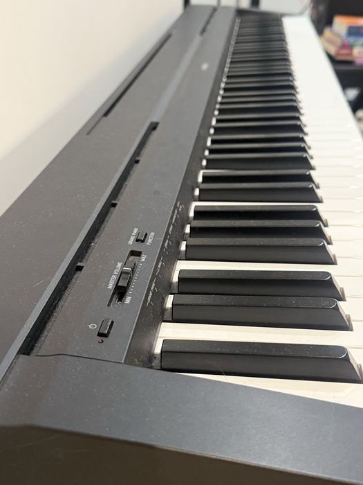 Электро пианино yamaha