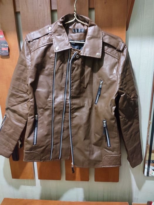 Продам куртку. Новая