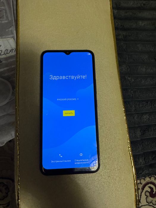 Продается телефон