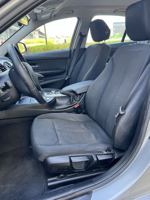 BMW F30 318D Facelift B47 2016 Automat Rate/Buy Back
