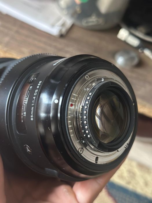 Объектив Nikon в ид состоянии