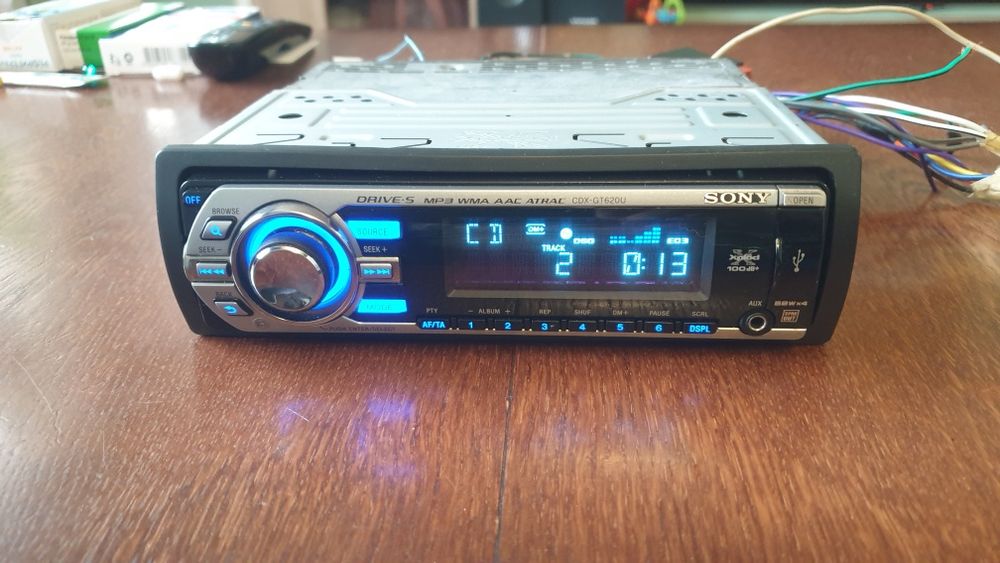 Авто радио плеър музика за кола Сони Sony CD MP-3 USB AUX