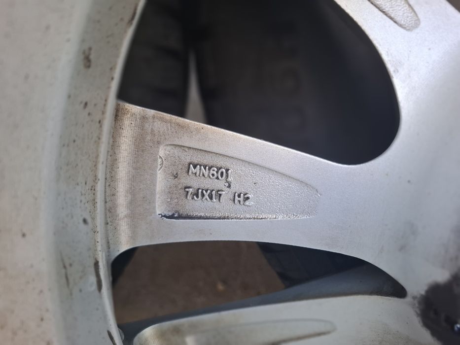 Jante OXXO 5x114.3 R17 j7 et39.