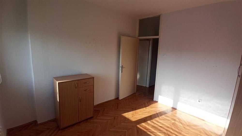 Дава се под наем Тристаен апартамент в Пловдив, Каменица 1 - 86 кв.м за 402.9 € - Снимка #4