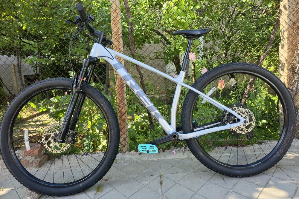 Trek Procaliber 8 29 цола M размер 1х12 XT , Rockshox Recon 140mm Проходни оси Като нов
