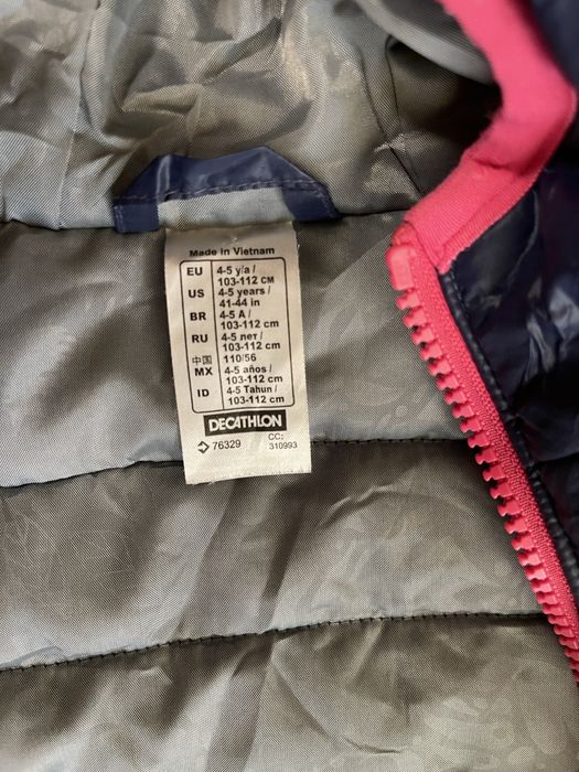 Geaca Quechua Fete 4-5 ani stare excelenta