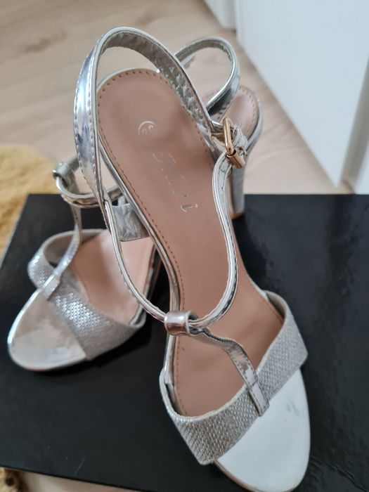 Sandale de ocazie argintii