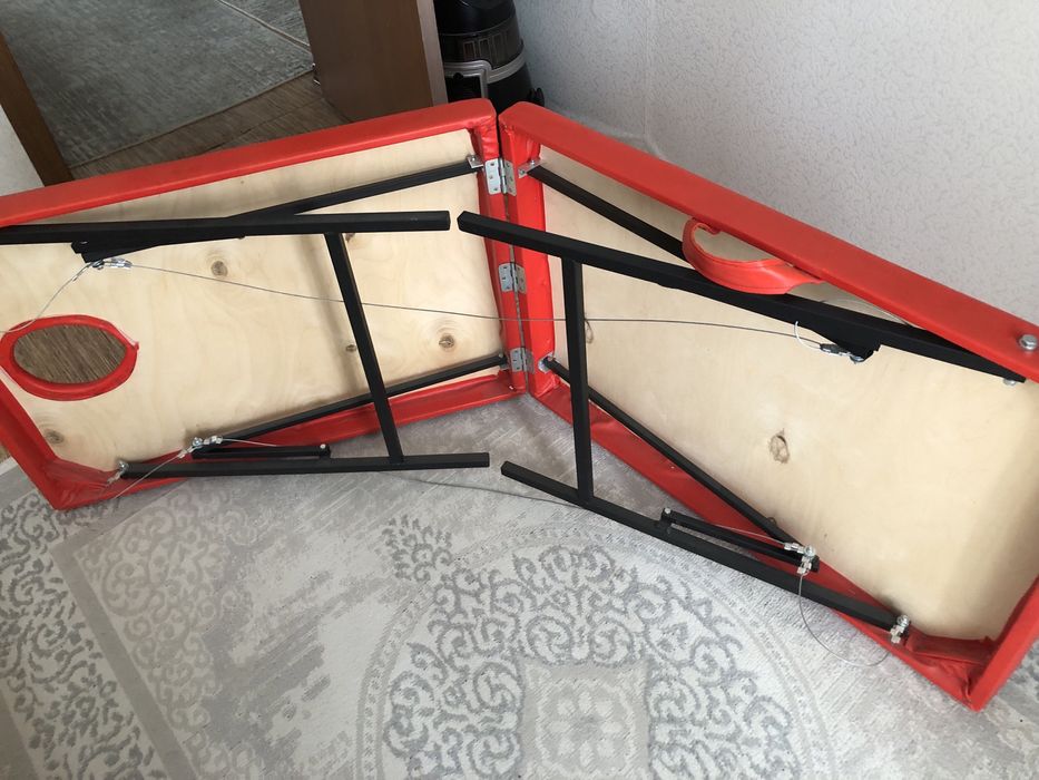 Продается кушетка массажная