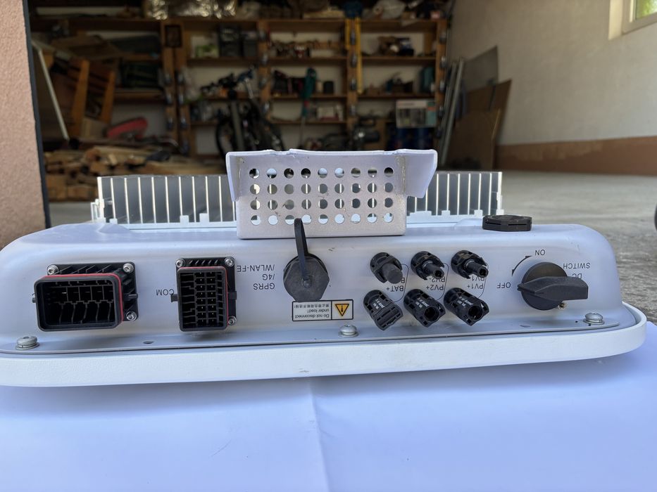 Invertor Hibrid trifazat Huawei 10kW-SUN2000-10KTL-M1 + smart power sensor DTSU666-H 250A