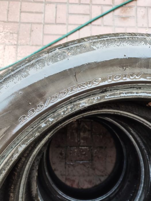 235/55/R19 комплект резины