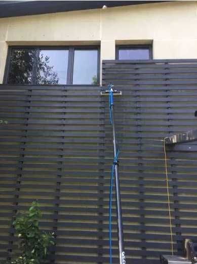 Spalare panouri fotovoltaice/geamuri/jaluzele exterioare/cupole/fatade