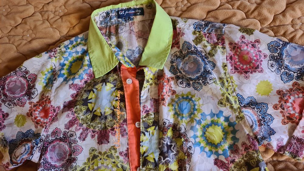 Цветная,летняя рубашка на мальчика 10-12 лет