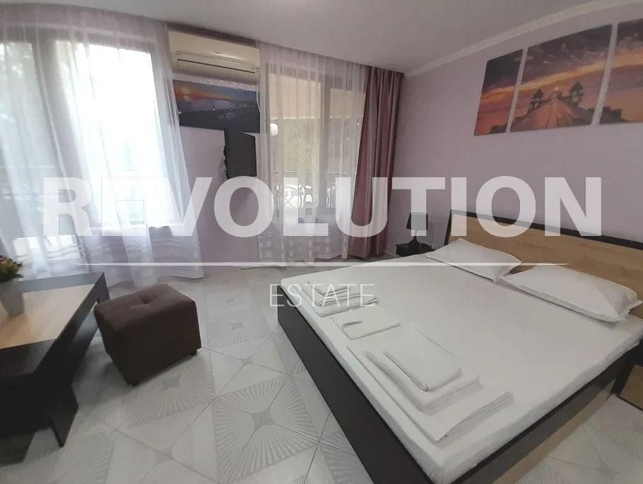 Дава се под наем Двустаен апартамент в к.к. Златни пясъци - 53 кв.м за 300 € - Снимка #3