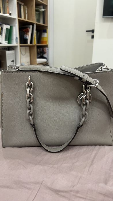 Продам сумку michael kors