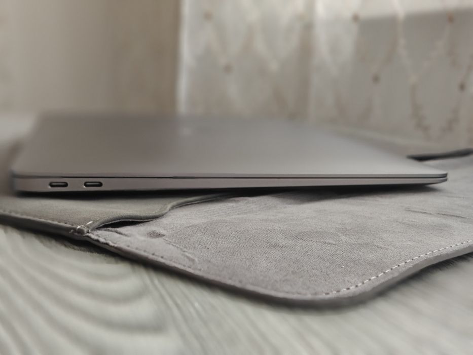 MacBook Air m1 16 gb