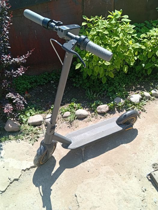 Электросамокат Xiaomi Mi