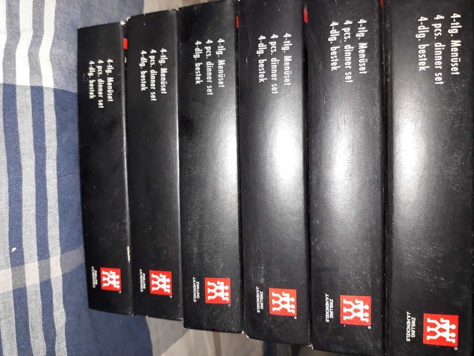 Комплект прибори -6 човека (24 части ) + допълнителни прибори ZWILLING