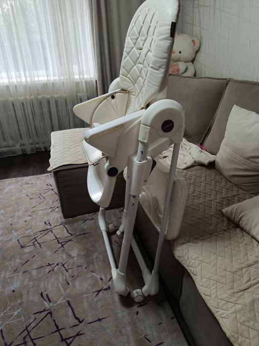 Продам стульчик для кормления