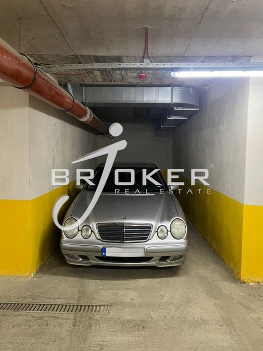 Гараж в Кърджали-Център