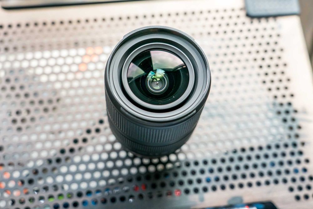 Обектив Tamron 17-28mm F/2.8 Di III RXD - в Гаранция