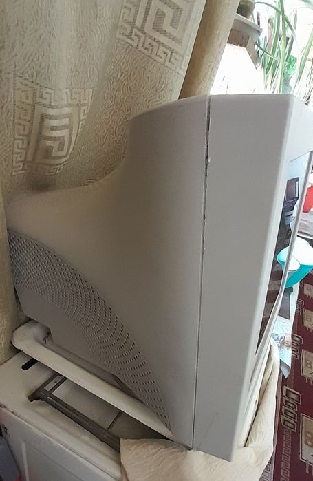 Манитор рабочий Самсунг