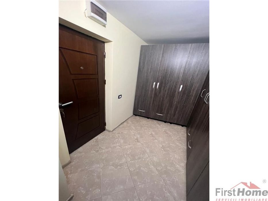 Spatiu birouri,cabinete,intrare stadala,zona Pompieri,76 mp utili