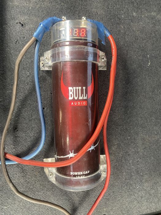 Vand subwoofer cu statie si condensator