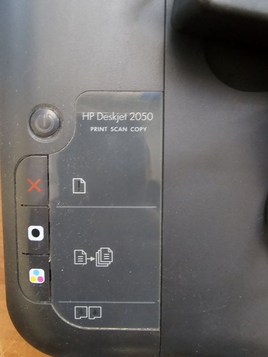 Цветной принтер HP DeskJet 2050