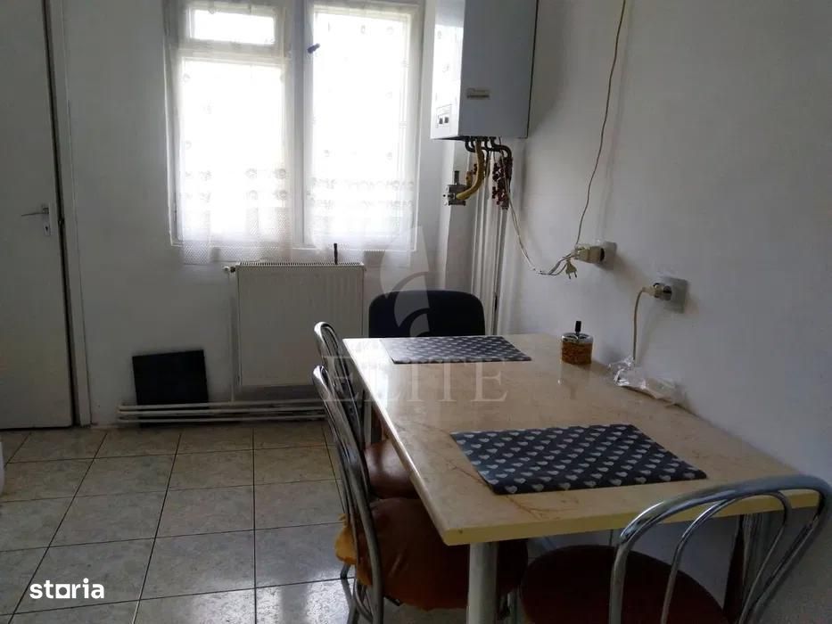 Apartament 4 camere în zona STRAZII SLATINA