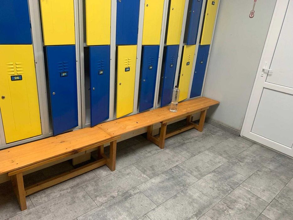Vând vestiare sala sport, si gantere DASO CADO