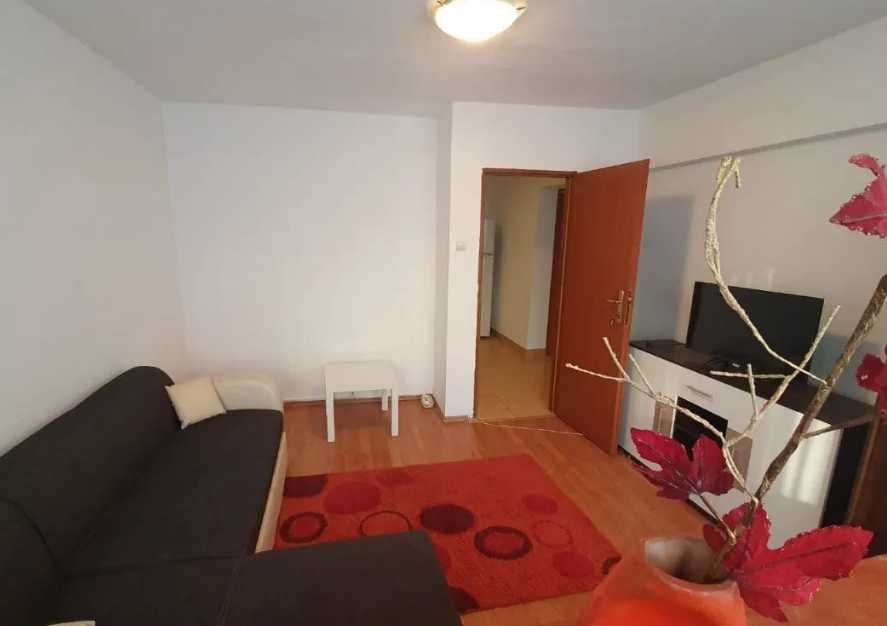 Дава се под наем Двустаен апартамент в Пловдив, Мараша - 65 кв.м за 214.2 € - Снимка #1