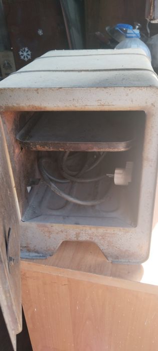 Продам электропечь в хорошем состоянии,