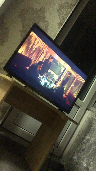 Продаётся телевизор смарт тв