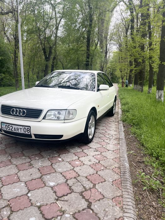 Продам Ауди А6 с4