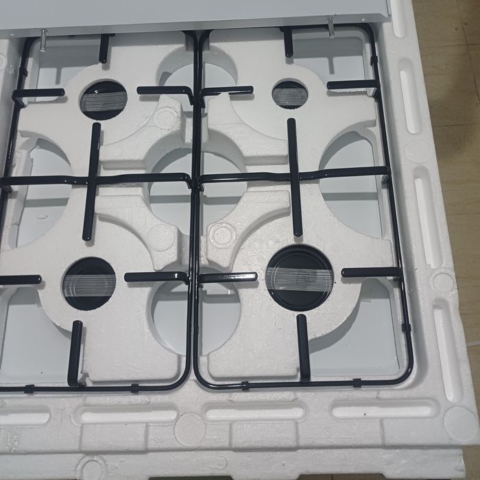 Продам газовую плиту