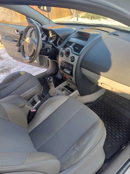 Vand Renault Megane 2 cu instalatie GPL