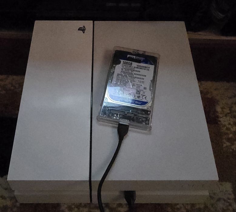 PS4 Modat 1Tb, Accesorii