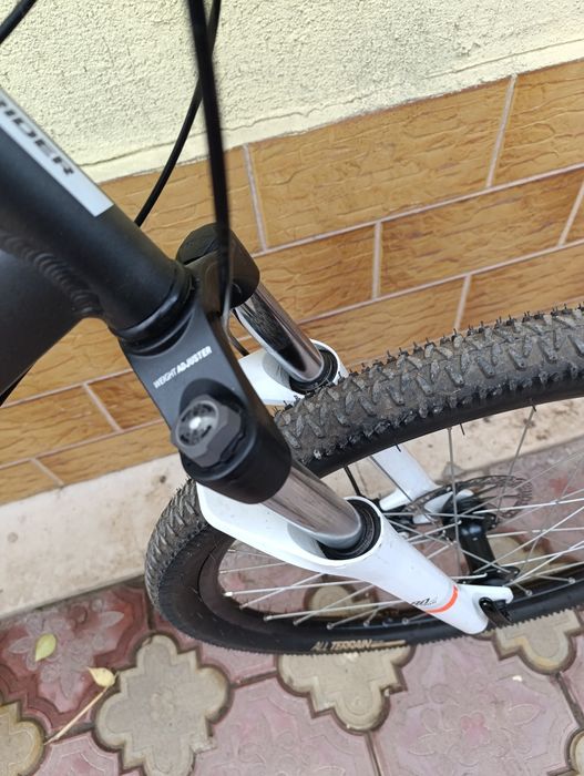 Rockraider 27,5 цола