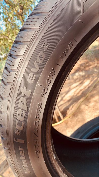 Anvelope Hankook  255/45 R19  104W M+S iarna