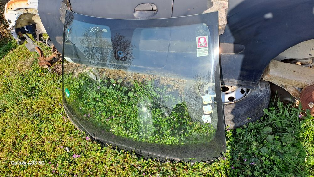 Предно (челно) стъкло за Volvo C30 /Волво ц30