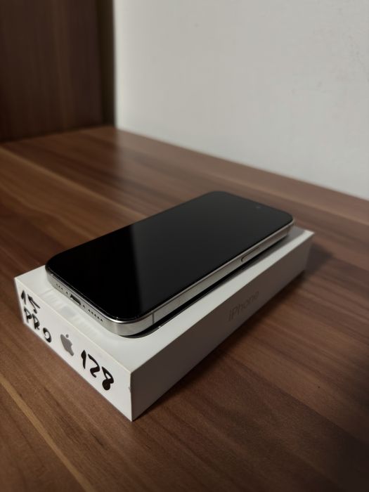iPhone 15 Pro - 128GB