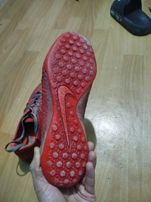 Сороконожки 41й размер Nike+сумка Nike