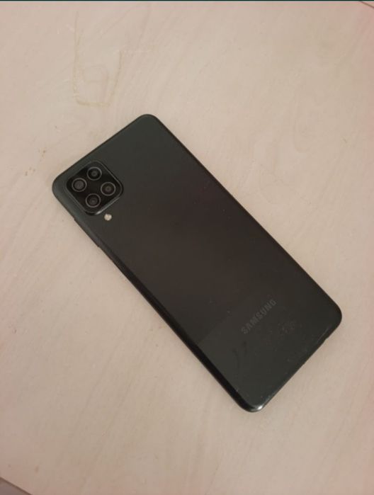 Samsung A 12 xolati zor