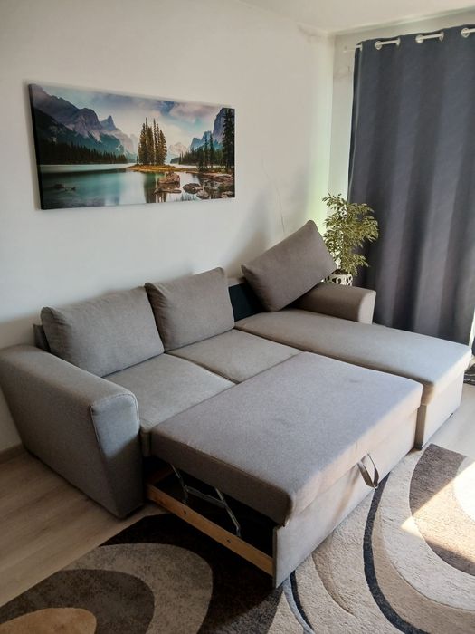 Растегателен диван.Размери-1.50на 2.м.за спане +долна ракла за багаж.
