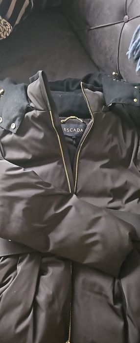Уникално яке ESCADA M размер